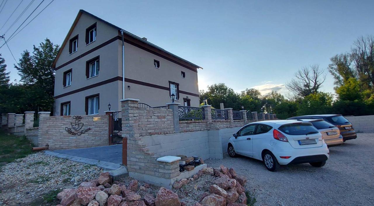 Villa Verteskacsa Vértesacsa Exterior photo